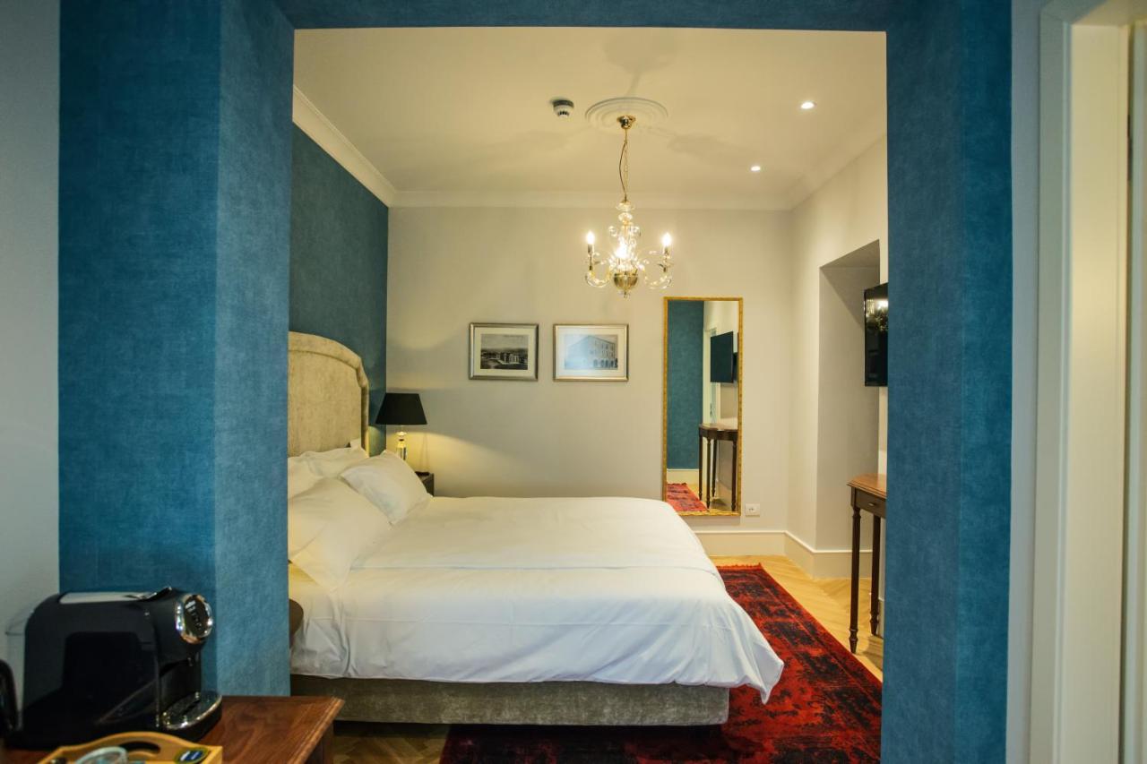 Ebel Boutique Hotel Tirana Exteriör bild