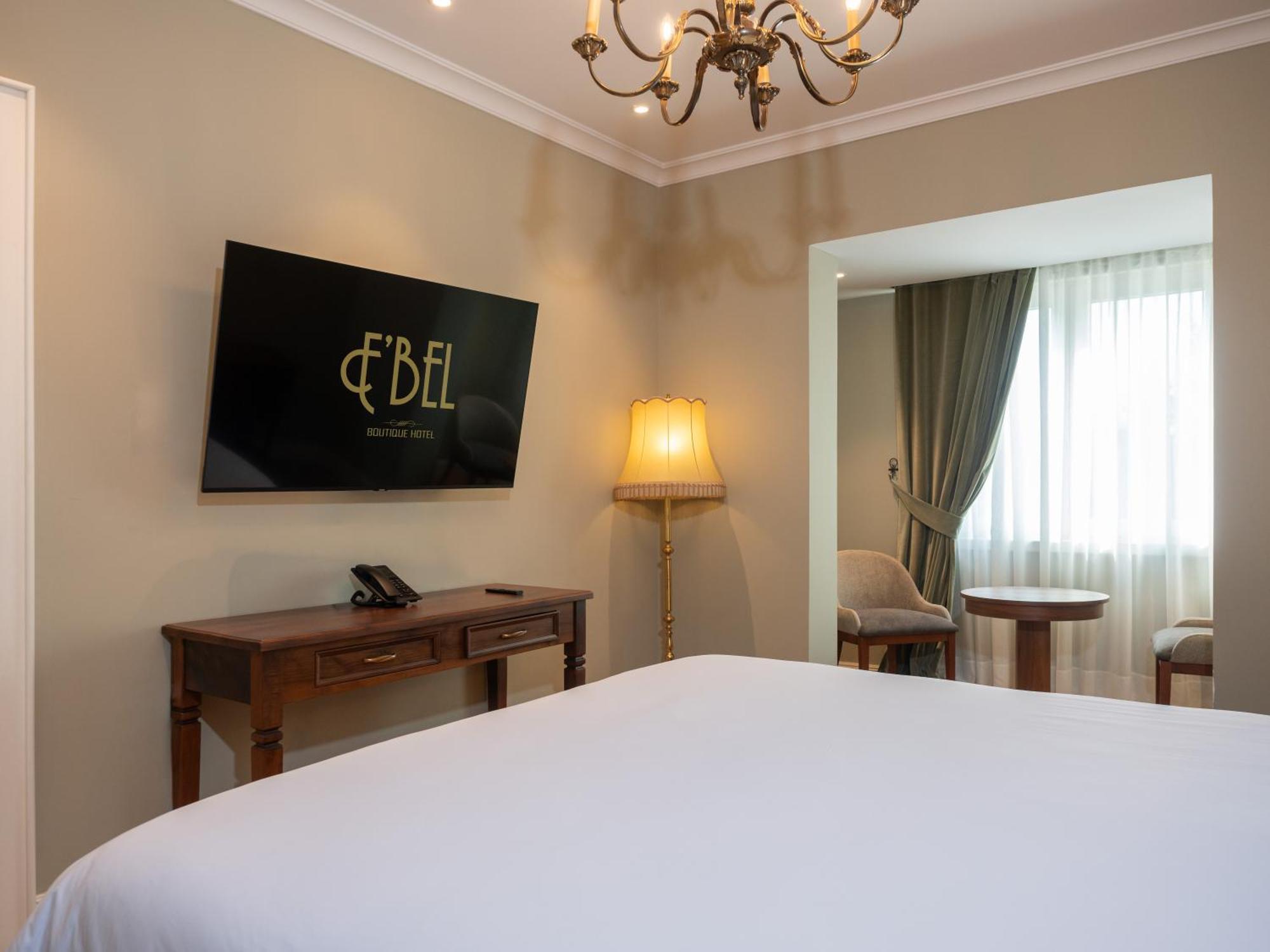 Ebel Boutique Hotel Tirana Exteriör bild